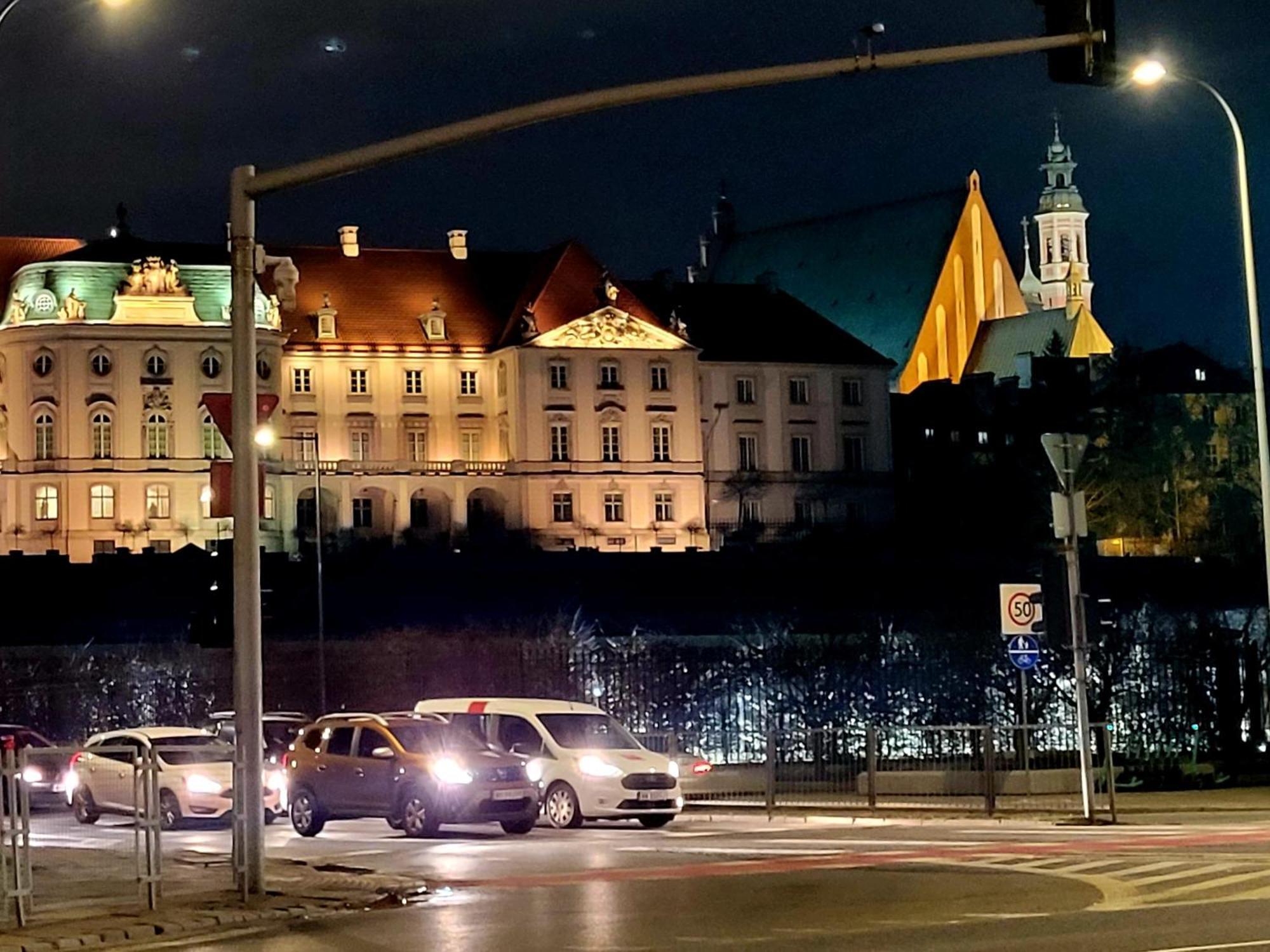 Mieszkanko Kolo Zamku Varsó Kültér fotó